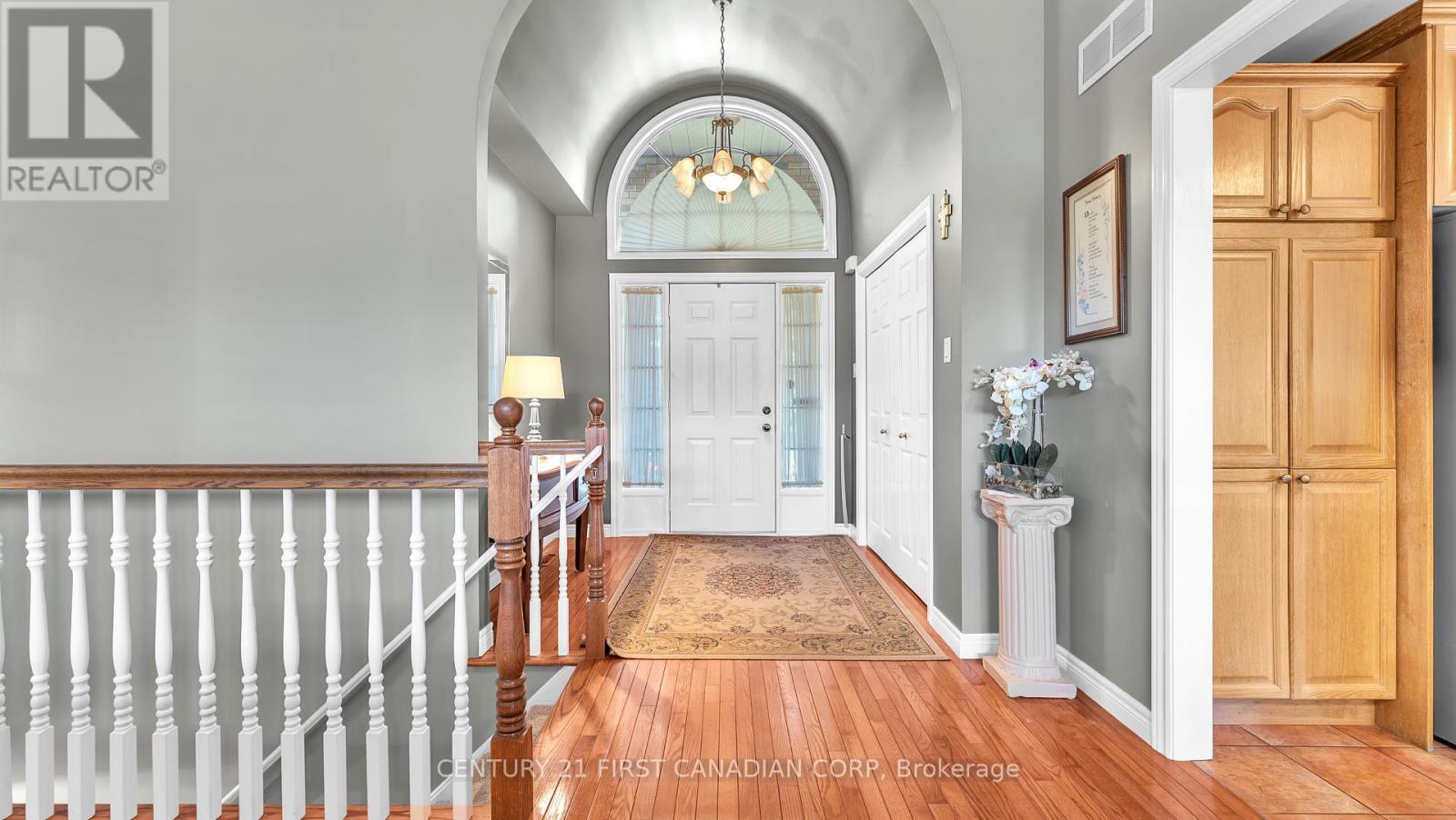 79 Wintergarden Road, London East (East A), Ontario  N5Y 5M3 - Photo 4 - X12443276