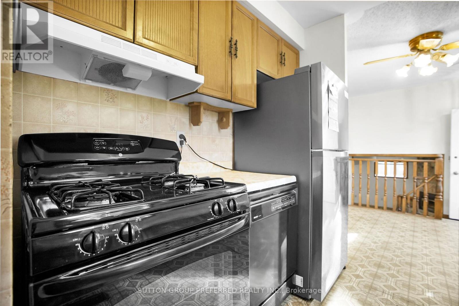 4 Corinth Court, London East (East A), Ontario  N5Y 5A8 - Photo 13 - X12443289