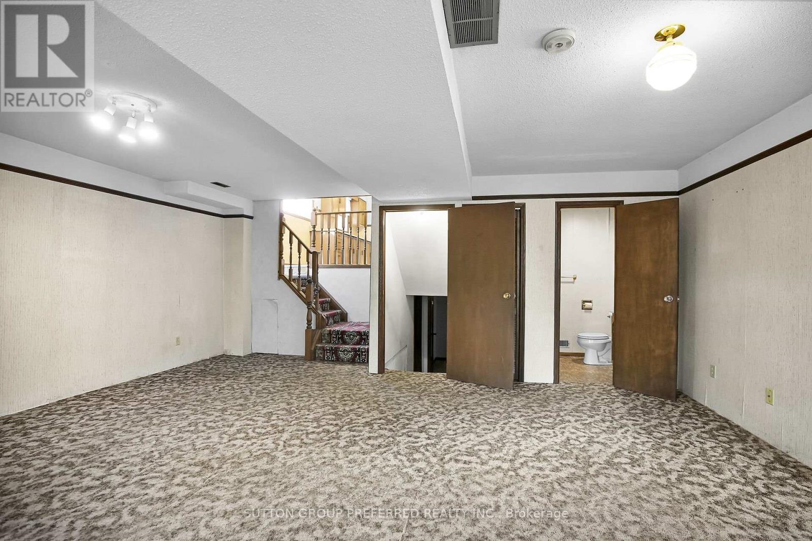 4 Corinth Court, London East (East A), Ontario  N5Y 5A8 - Photo 24 - X12443289