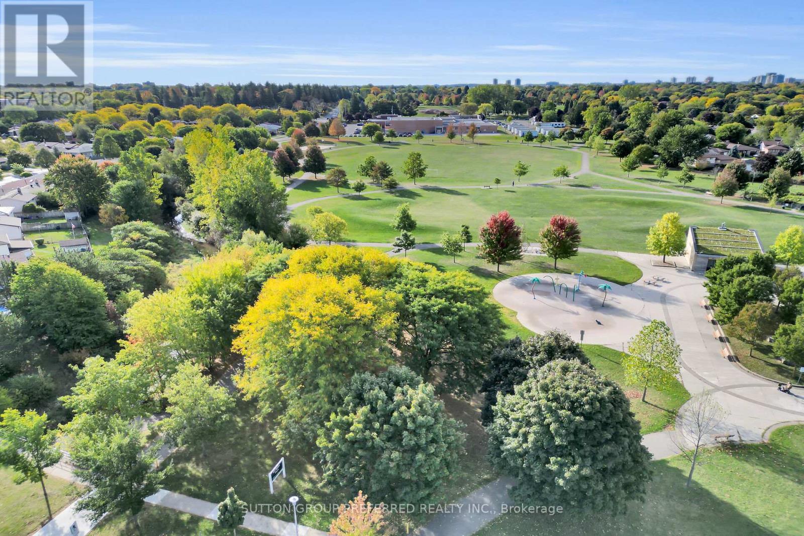 4 Corinth Court, London East (East A), Ontario  N5Y 5A8 - Photo 38 - X12443289