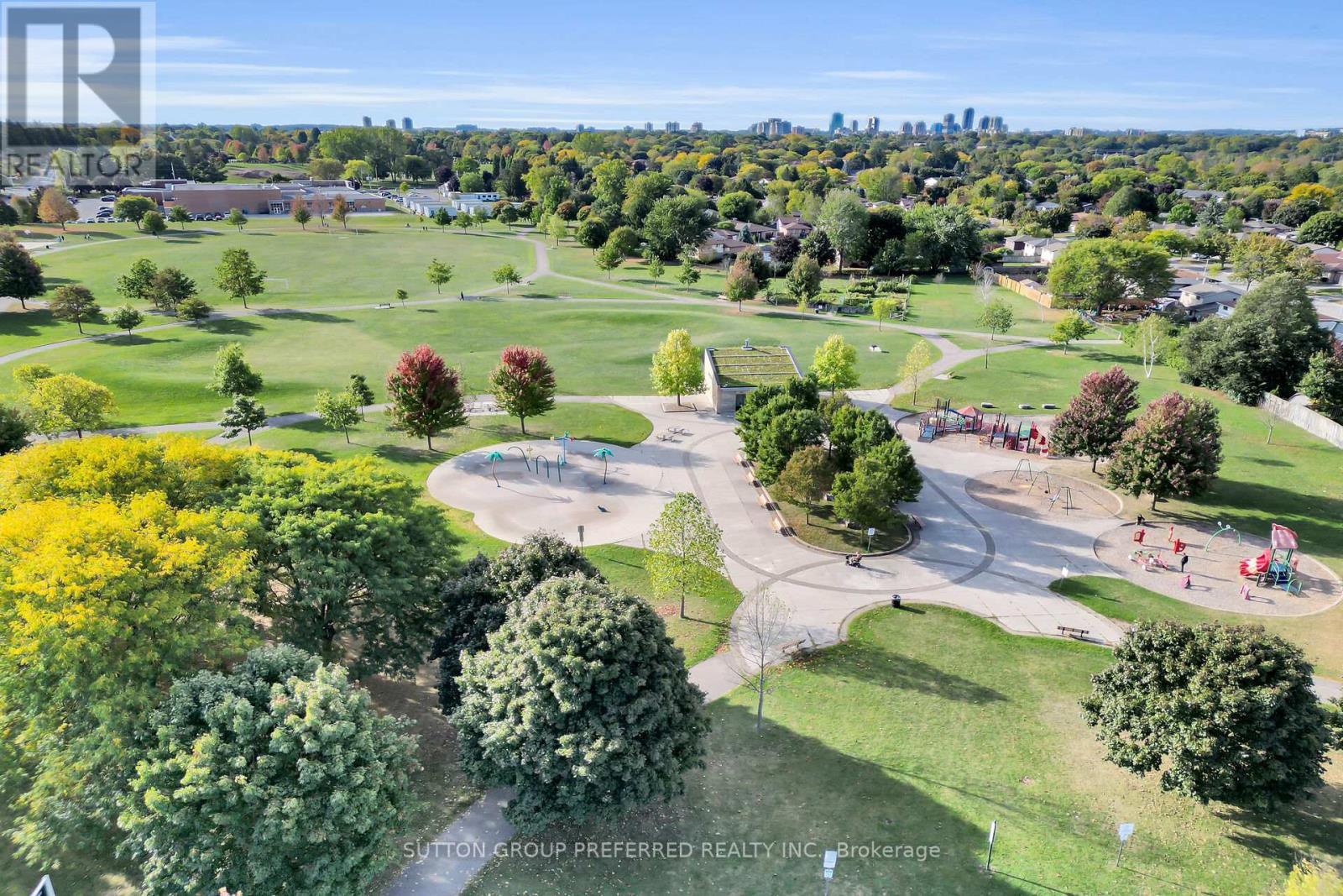 4 Corinth Court, London East (East A), Ontario  N5Y 5A8 - Photo 39 - X12443289