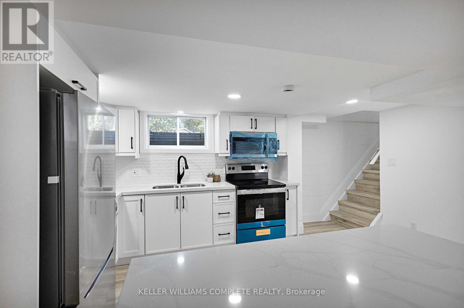 7 Swan Drive, St. Catharines (Glendale/glenridge), Ontario  L2T 2C2 - Photo 24 - X12442927