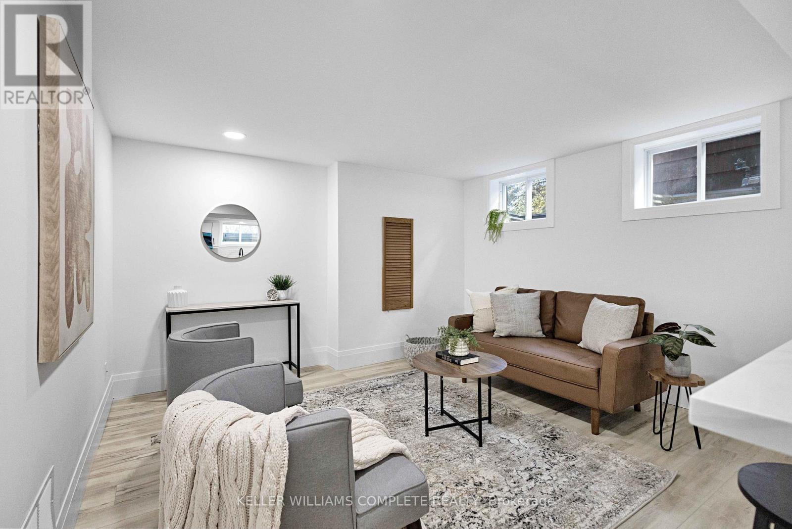 7 Swan Drive, St. Catharines (Glendale/glenridge), Ontario  L2T 2C2 - Photo 28 - X12442927