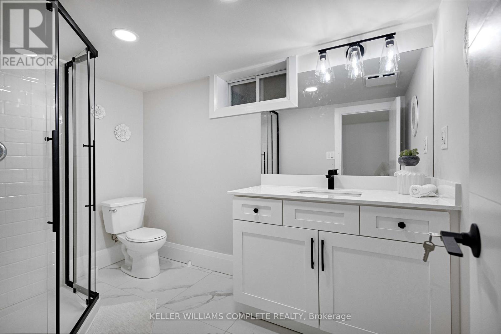 7 Swan Drive, St. Catharines (Glendale/glenridge), Ontario  L2T 2C2 - Photo 35 - X12442927