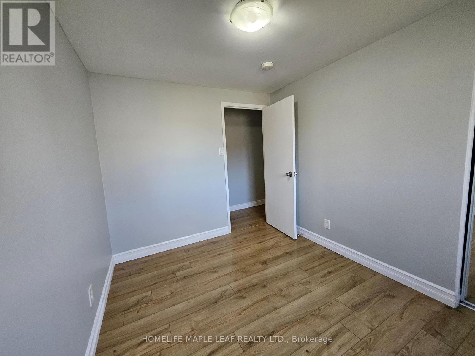 56 Helene Crescent, Waterloo, Ontario  N2L 5E5 - Photo 26 - X12443012