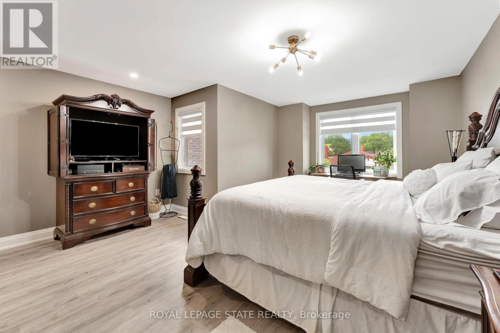 74 Melbourne Street, Hamilton (Kirkendall), Ontario  L8P 2A6 - Photo 27 - X12443071