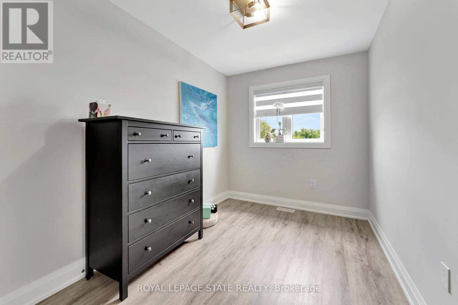 74 Melbourne Street, Hamilton (Kirkendall), Ontario  L8P 2A6 - Photo 32 - X12443071