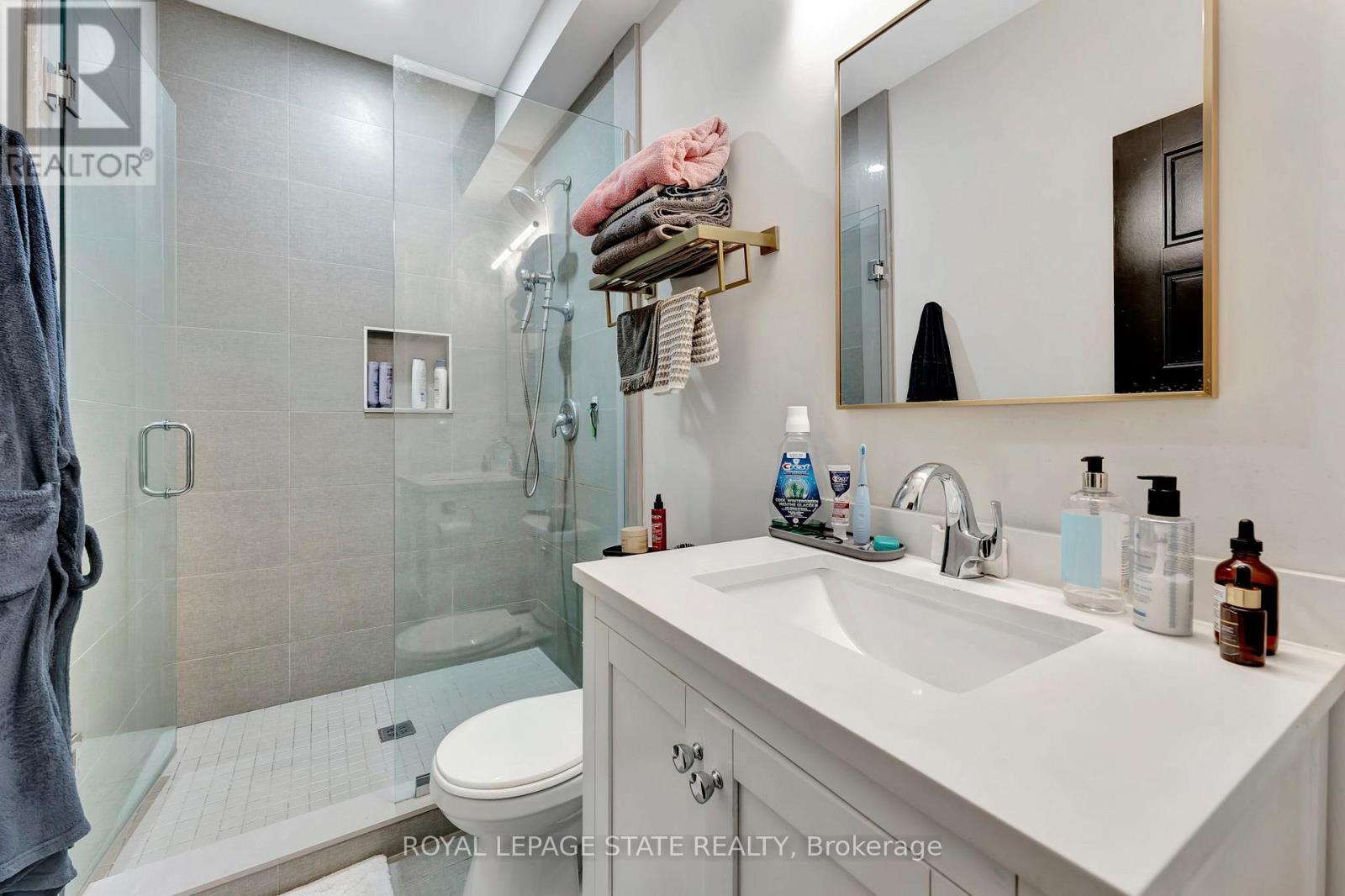 74 Melbourne Street, Hamilton (Kirkendall), Ontario  L8P 2A6 - Photo 34 - X12443071