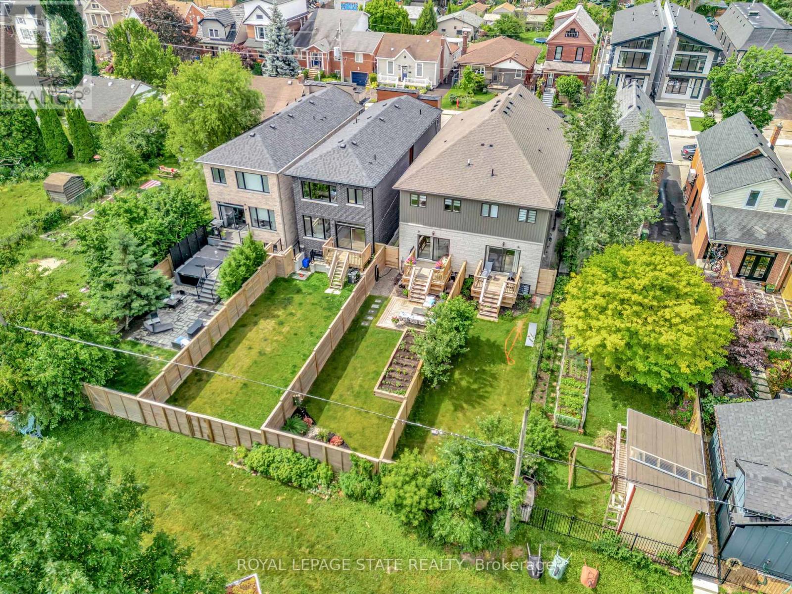 74 Melbourne Street, Hamilton (Kirkendall), Ontario  L8P 2A6 - Photo 7 - X12443071