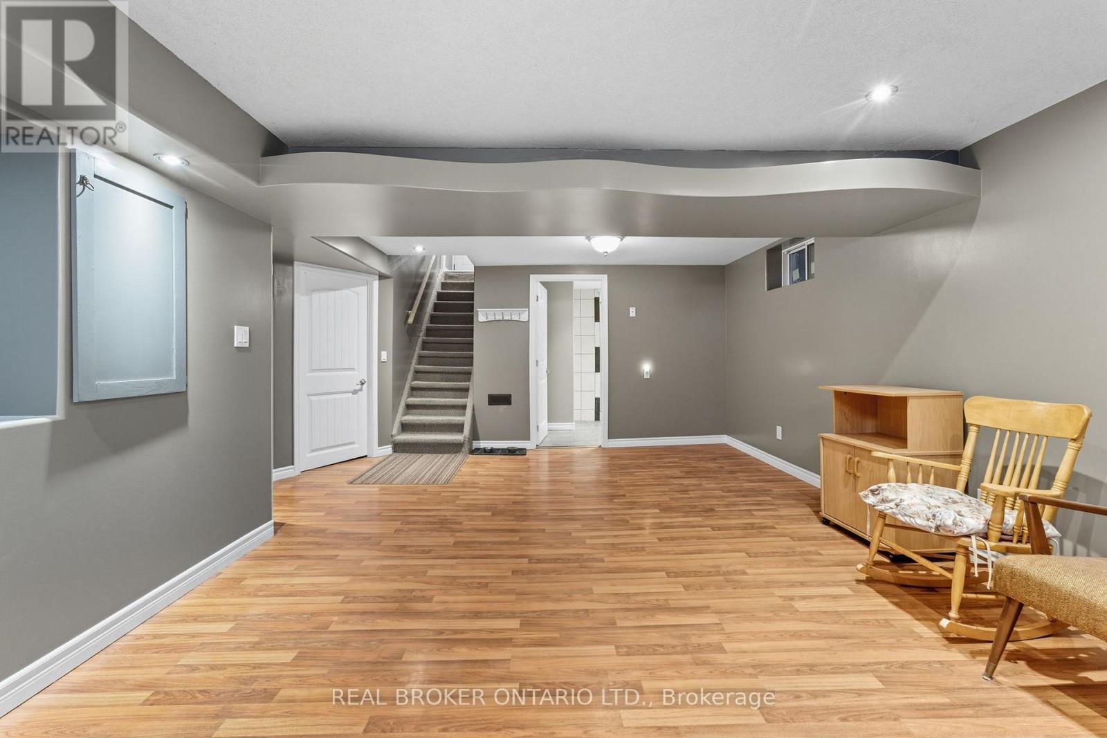 36 Gibson Drive, Norfolk (Simcoe), Ontario  N3Y 3L3 - Photo 20 - X12443094