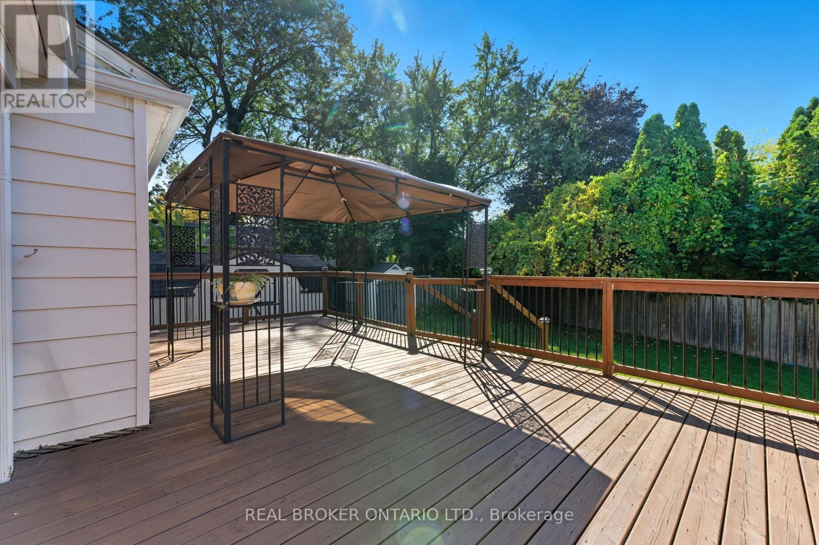 36 Gibson Drive, Norfolk (Simcoe), Ontario  N3Y 3L3 - Photo 25 - X12443094