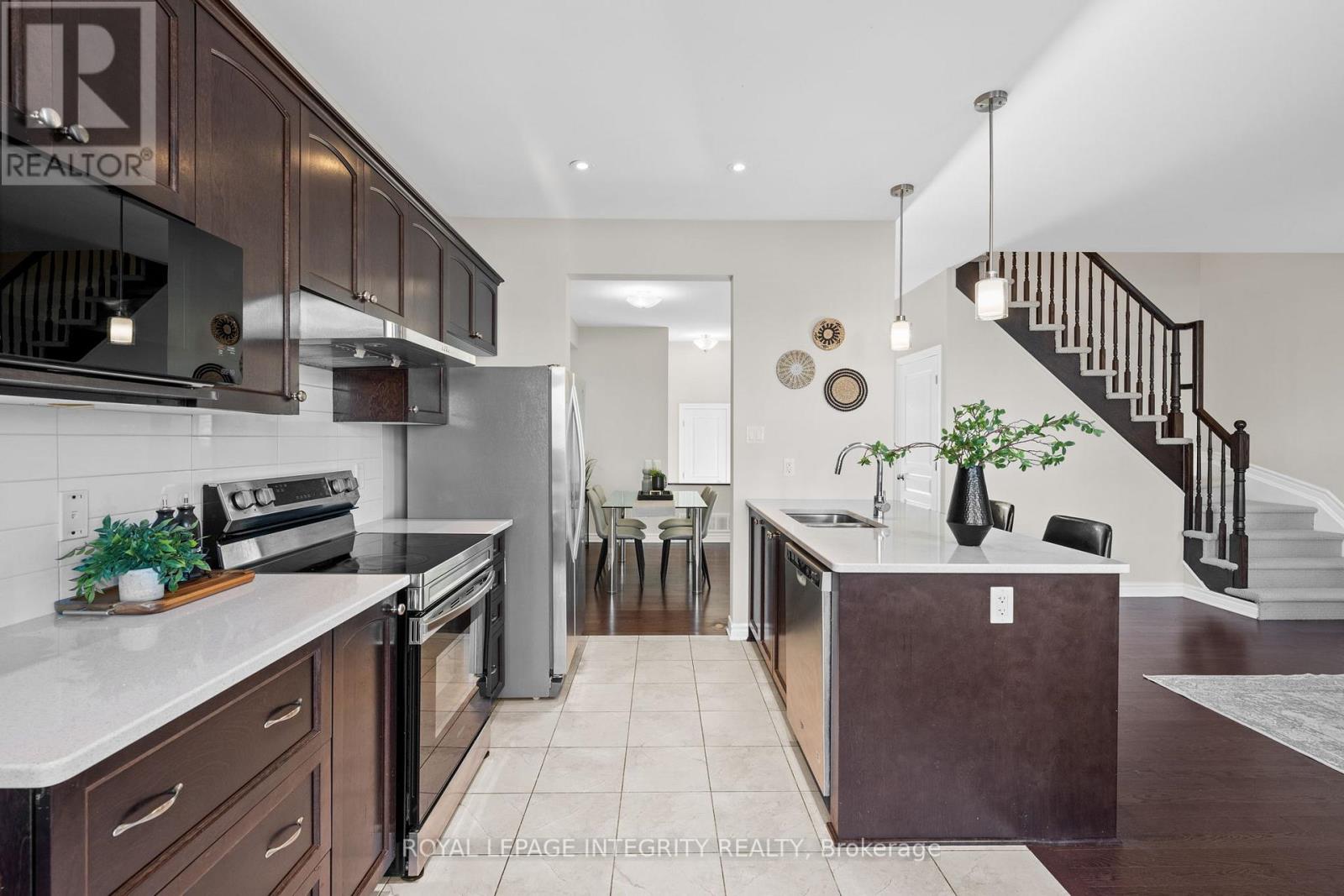 516 Silver Sage Avenue, Ottawa, Ontario  K2J 4T1 - Photo 13 - X12443245
