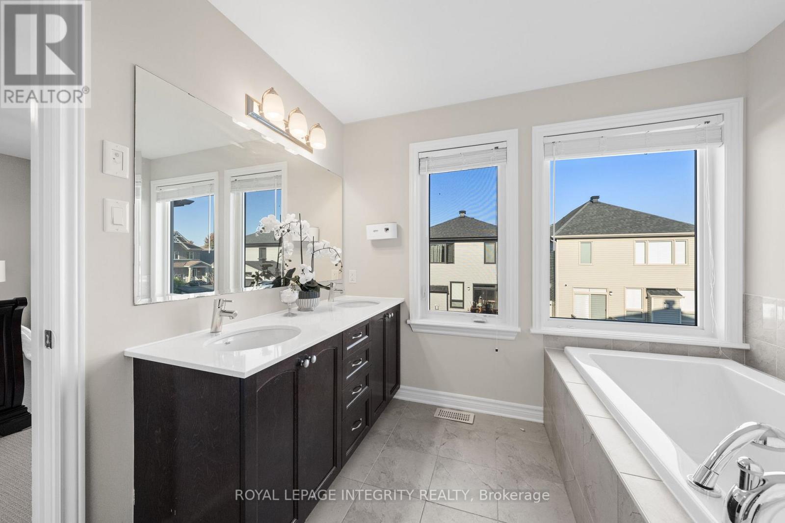 516 Silver Sage Avenue, Ottawa, Ontario  K2J 4T1 - Photo 25 - X12443245