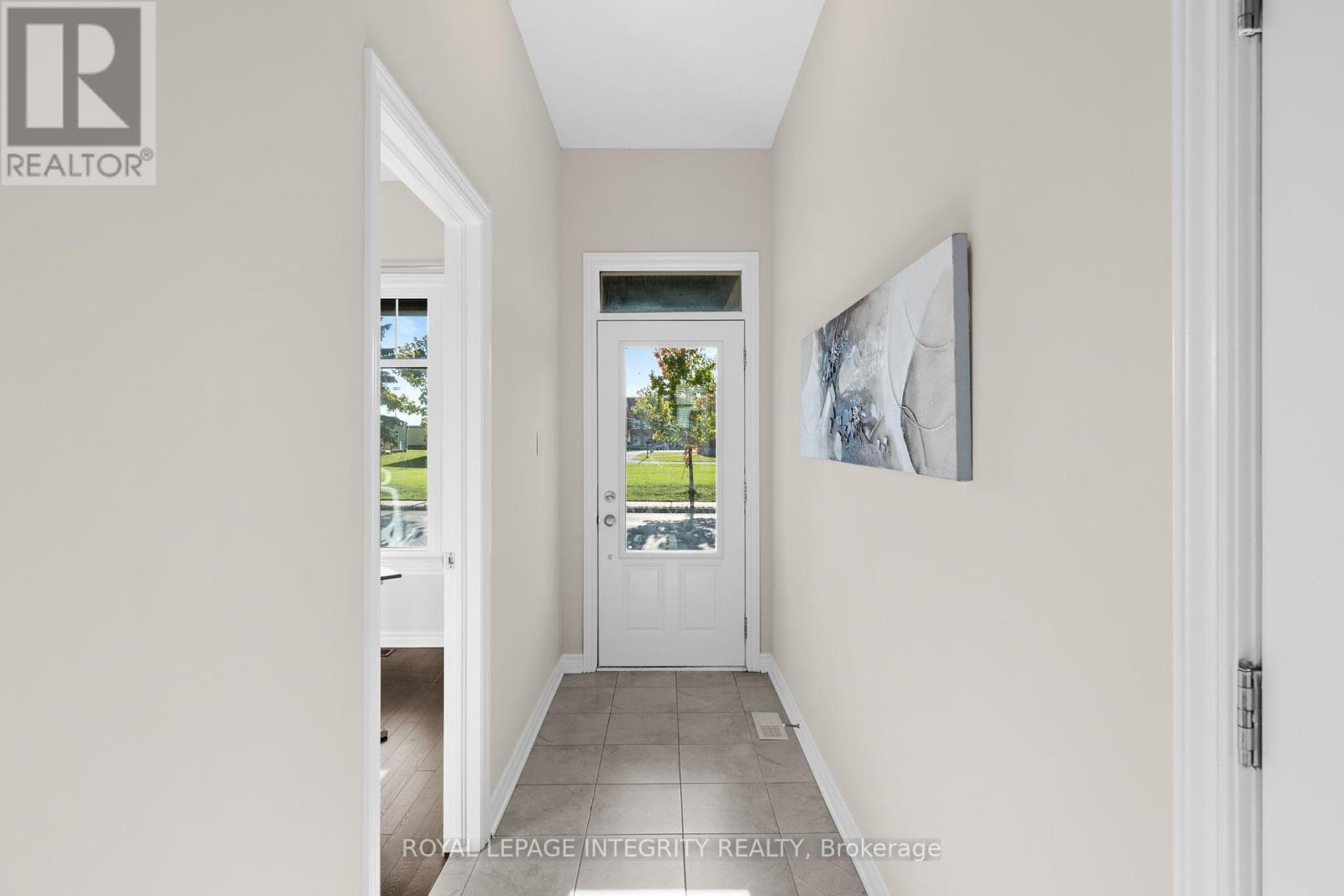 516 Silver Sage Avenue, Ottawa, Ontario  K2J 4T1 - Photo 3 - X12443245