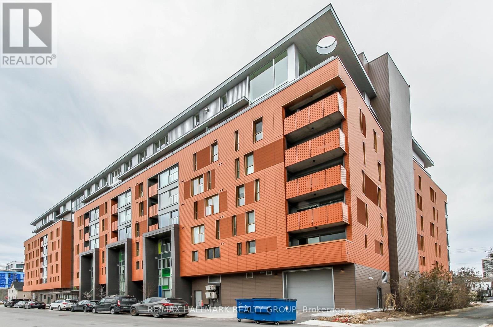409 - 135 Barrette Street, Ottawa, Ontario  K1L 7Z9 - Photo 1 - X12443273