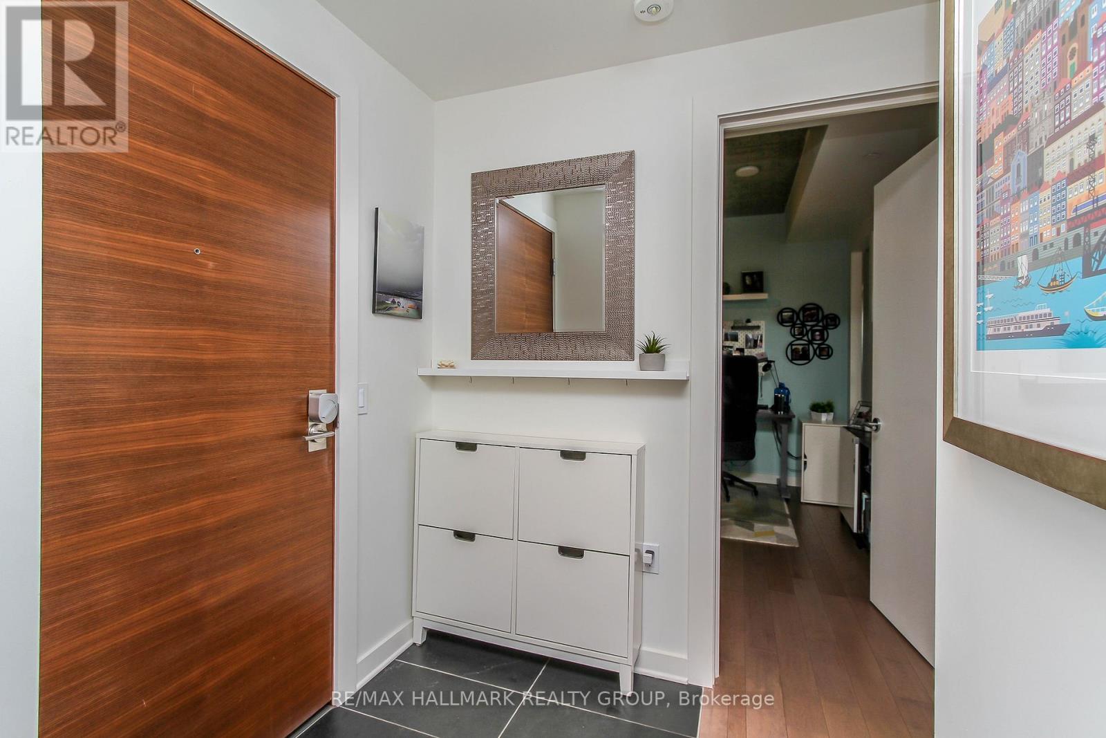 409 - 135 Barrette Street, Ottawa, Ontario  K1L 7Z9 - Photo 10 - X12443273