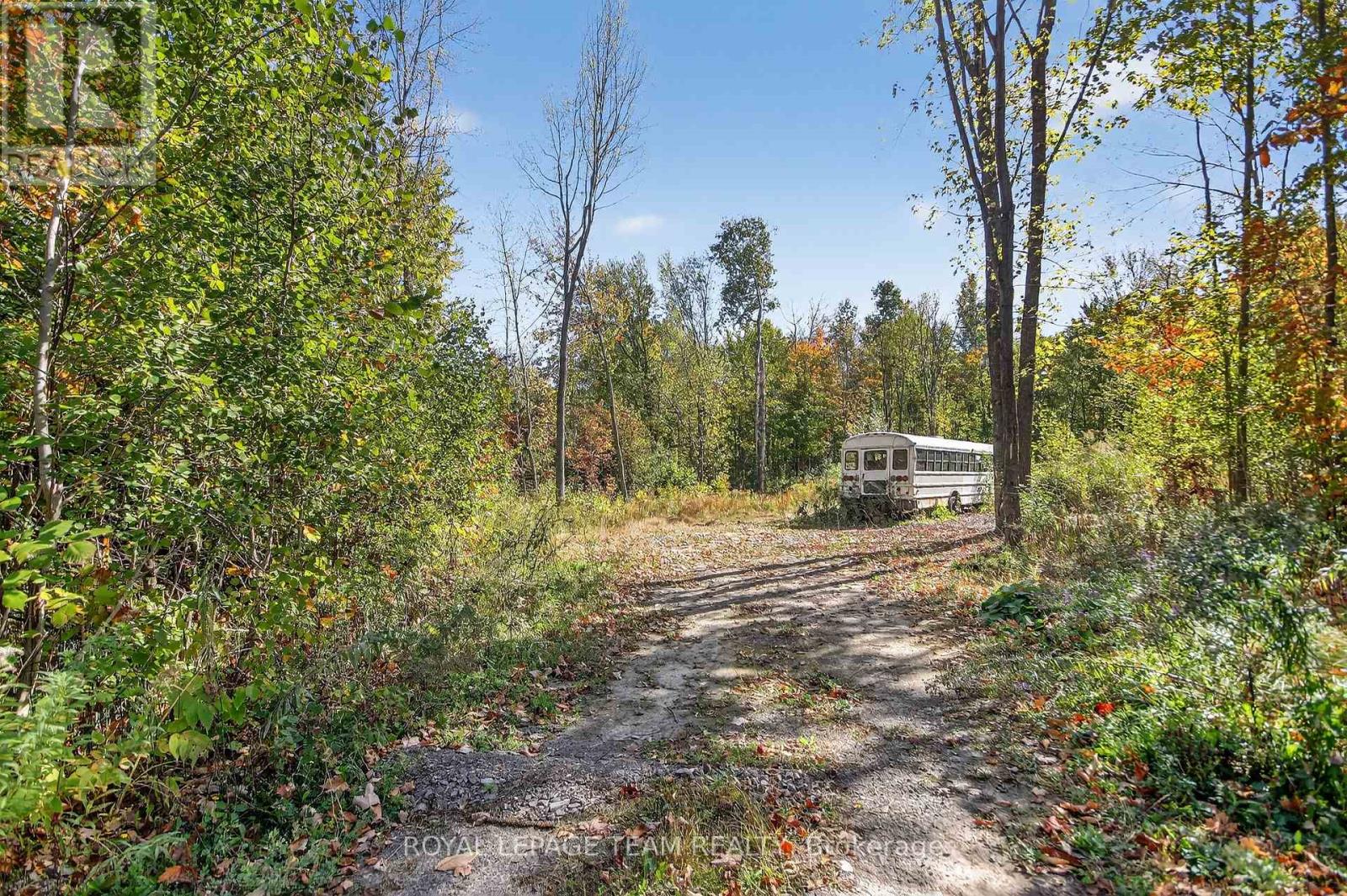 10586 Seibert Road, South Dundas, Ontario  K0E 1K0 - Photo 4 - X12443366