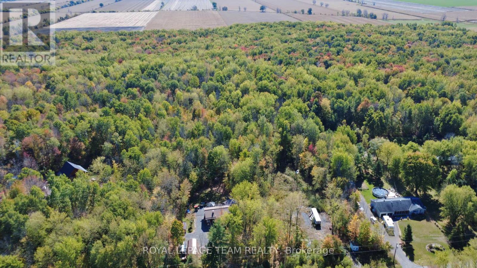 10586 Seibert Road, South Dundas, Ontario  K0E 1K0 - Photo 5 - X12443366