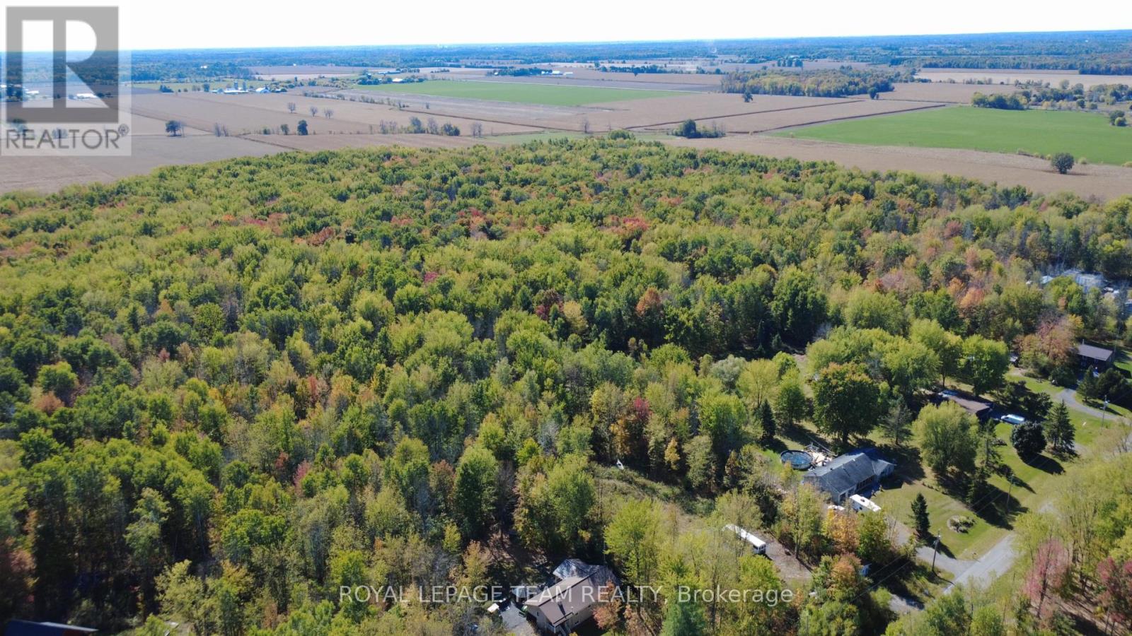 10586 Seibert Road, South Dundas, Ontario  K0E 1K0 - Photo 6 - X12443366