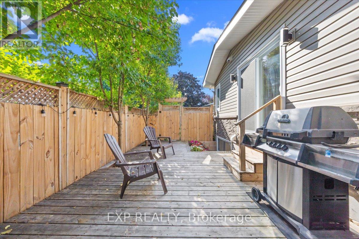 18 Ivylea Street, Ottawa, Ontario  K2G 4X5 - Photo 33 - X12443374