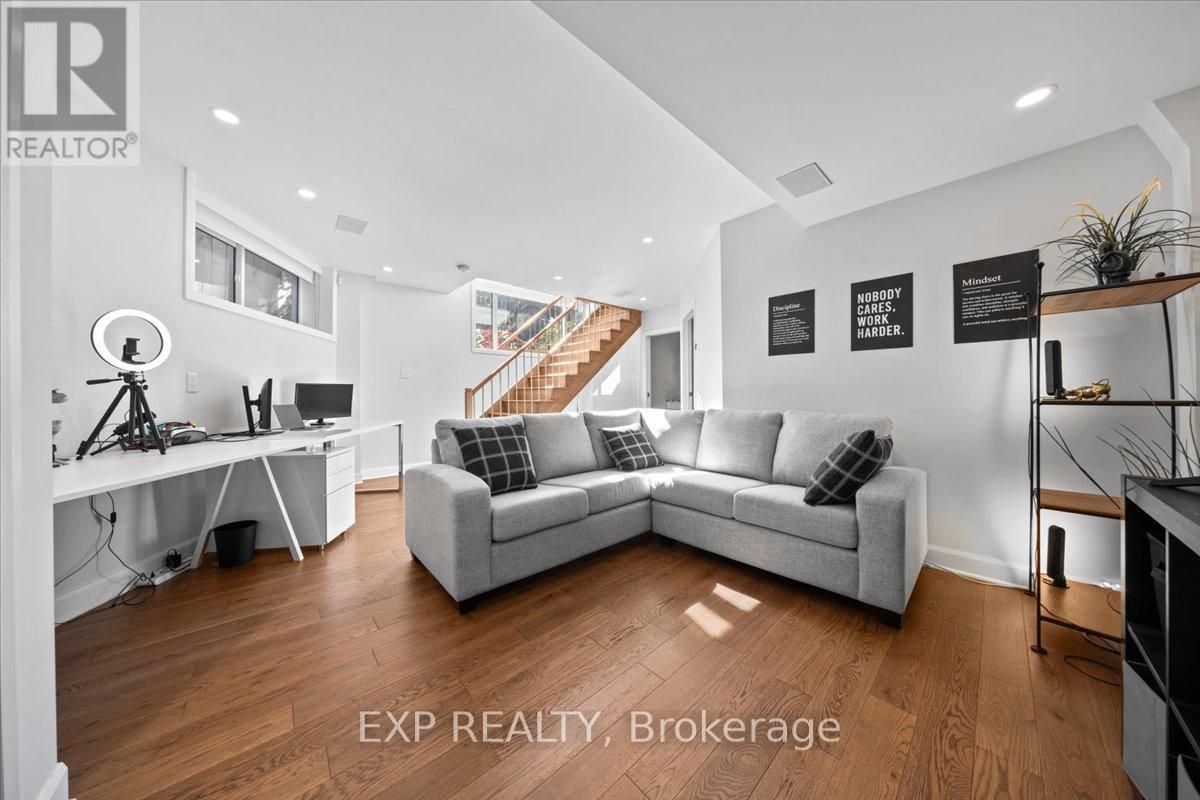 18 Ivylea Street, Ottawa, Ontario  K2G 4X5 - Photo 35 - X12443374