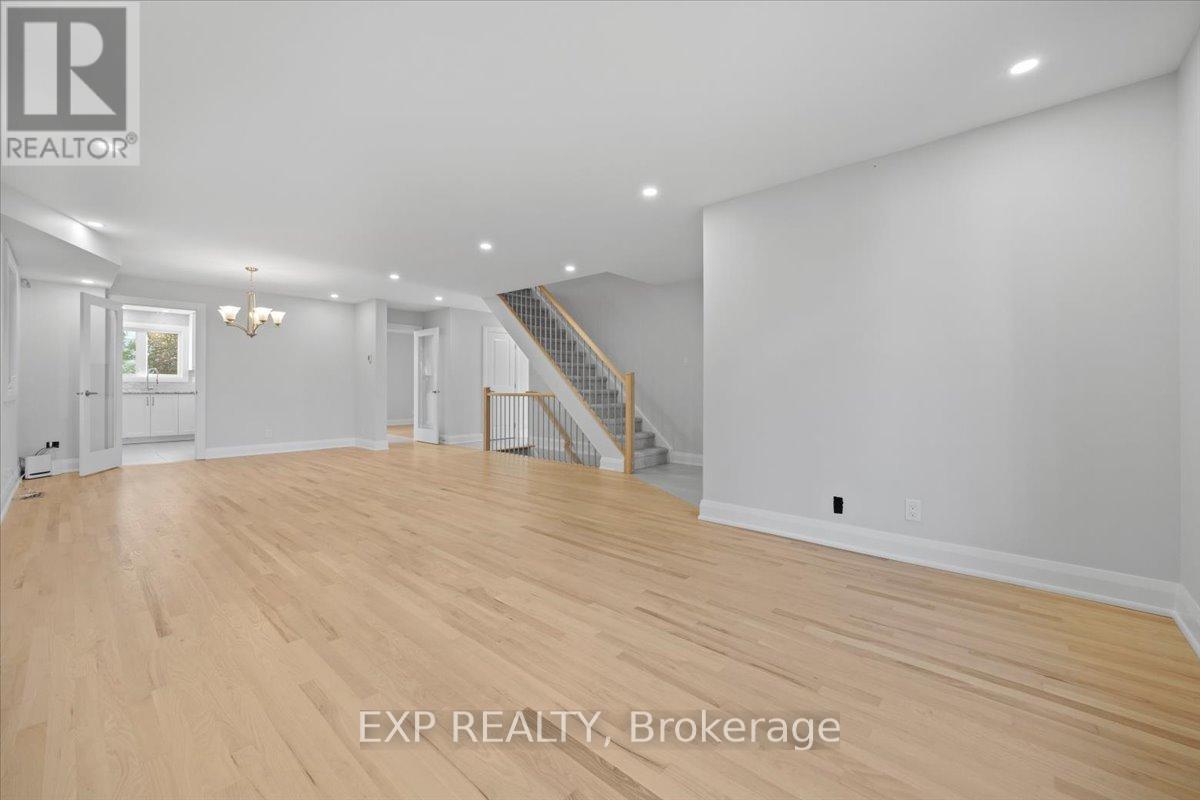 18 Ivylea Street, Ottawa, Ontario  K2G 4X5 - Photo 4 - X12443374