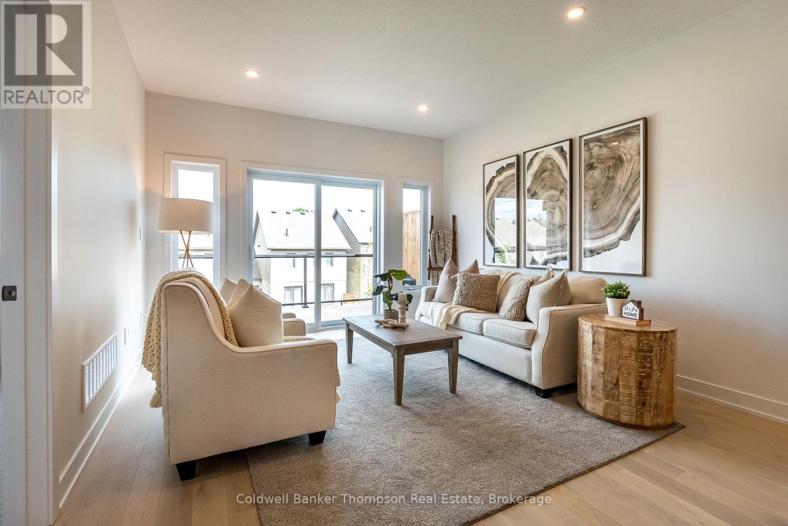 28 Charles Morley Boulevard, Huntsville, Ontario  P1H 0G5 - Photo 12 - X12443210