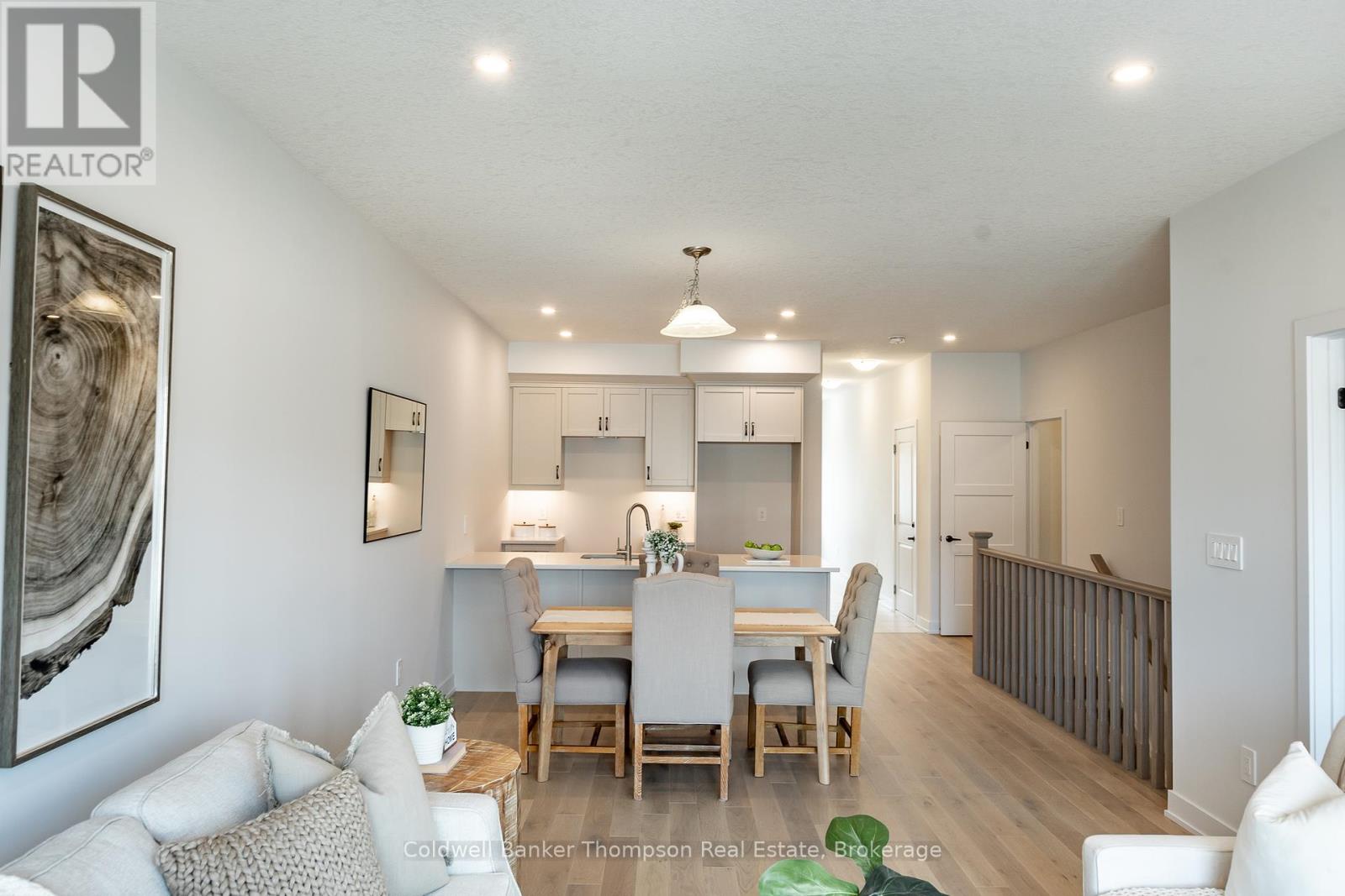 28 Charles Morley Boulevard, Huntsville, Ontario  P1H 0G5 - Photo 3 - X12443210