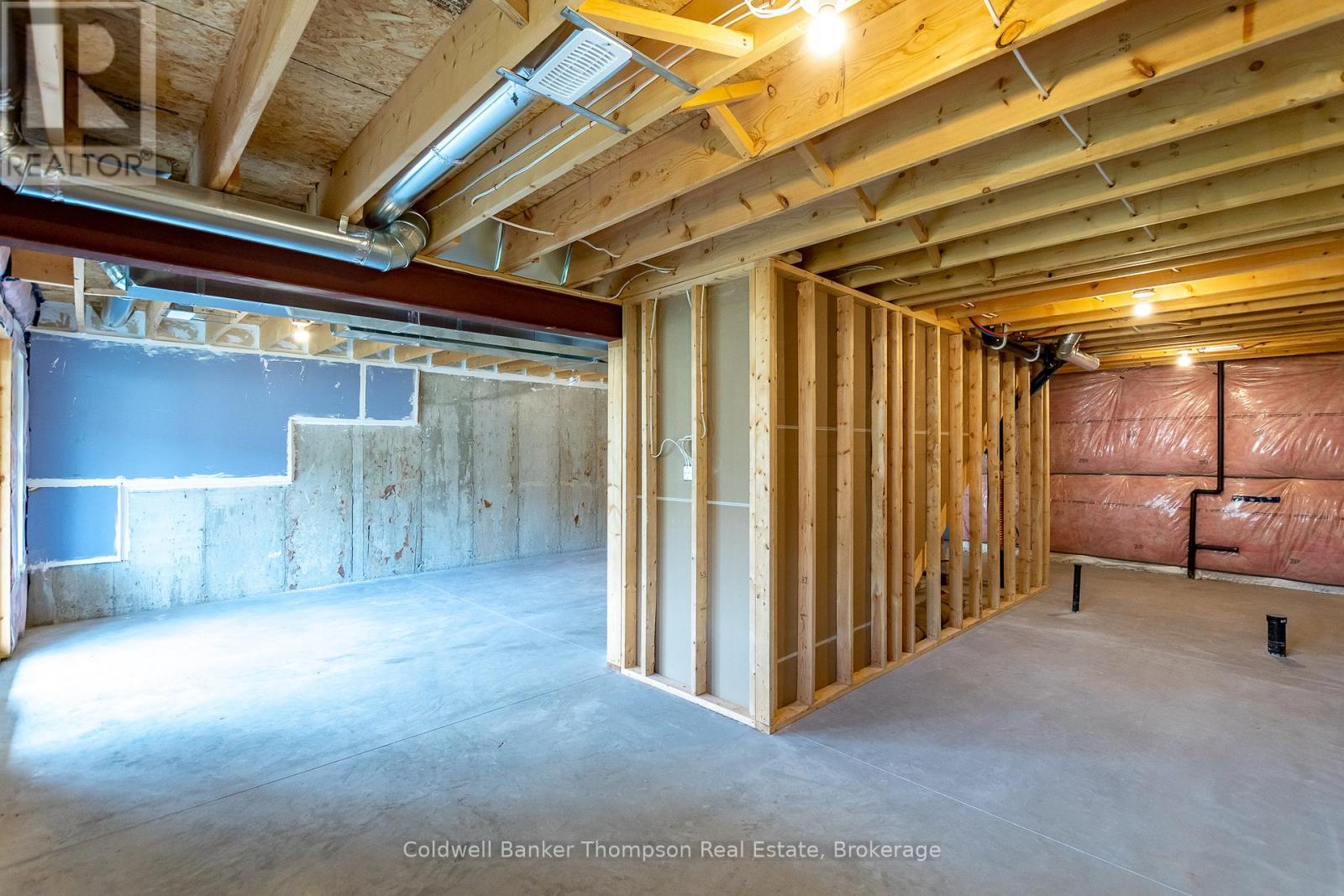 28 Charles Morley Boulevard, Huntsville, Ontario  P1H 0G5 - Photo 34 - X12443210