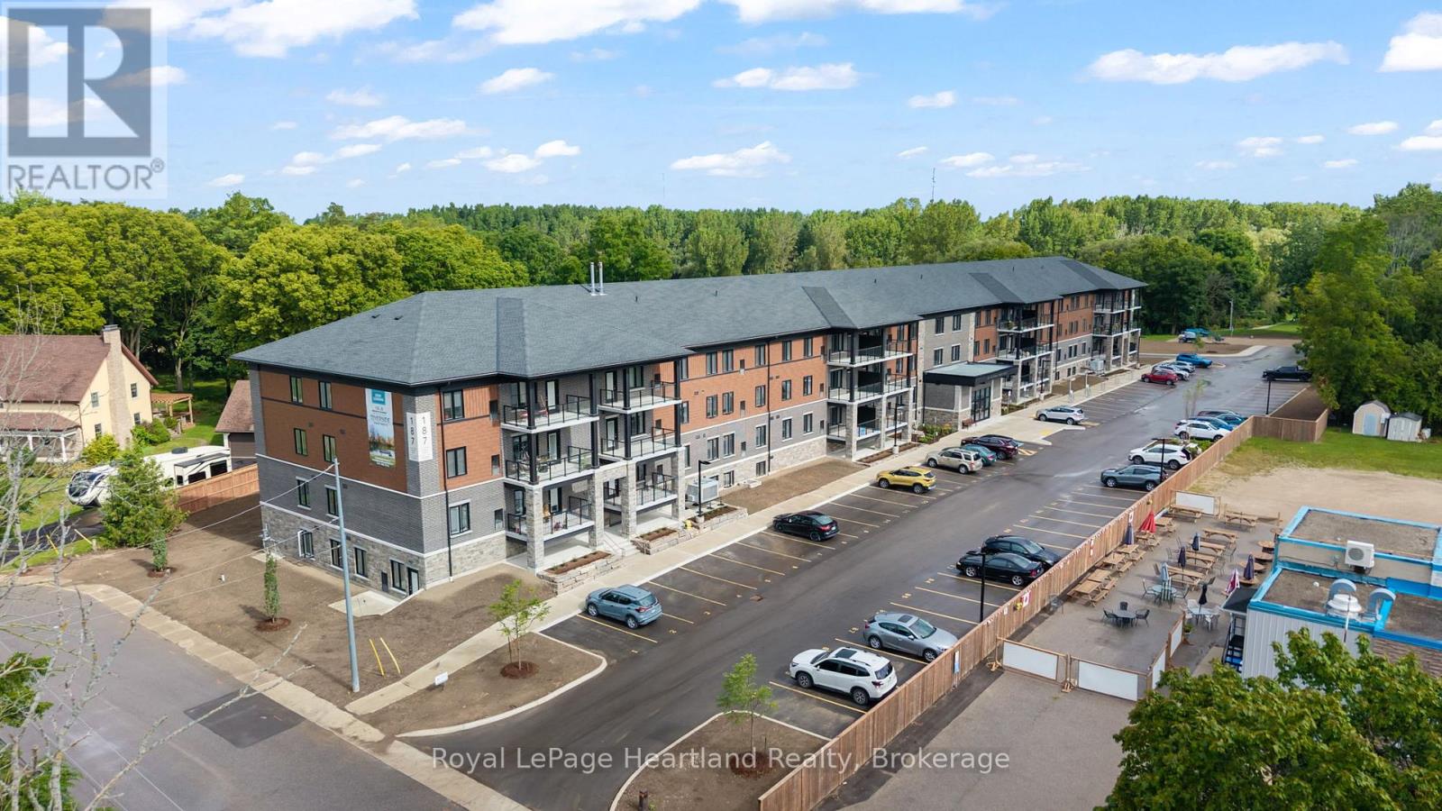 104 - 187 Victoria Street W, North Huron, Ontario  N0G 2W0 - Photo 27 - X12443314