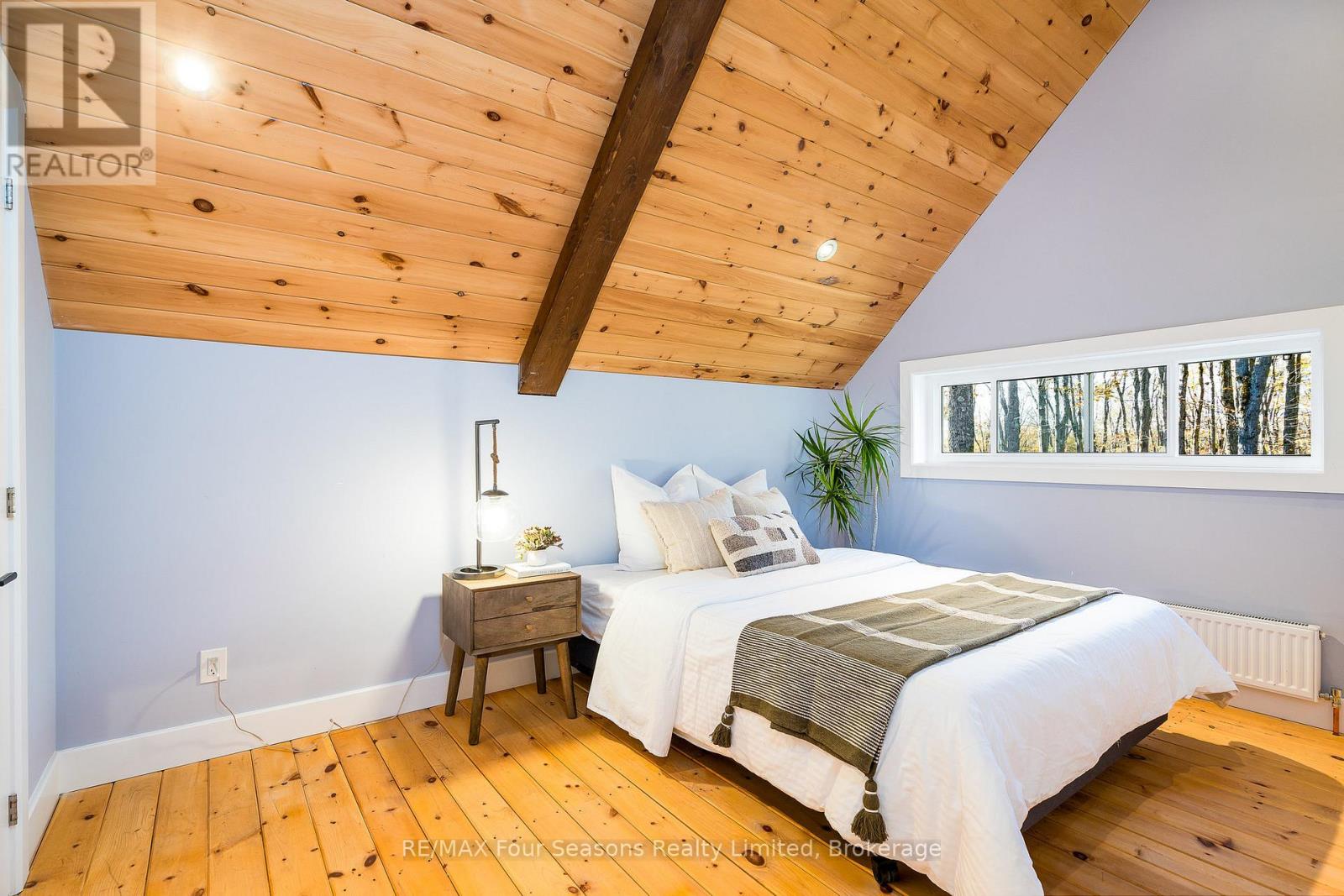 589108 Grey Road 19, Blue Mountains, Ontario  N0H 2E0 - Photo 25 - X12443335