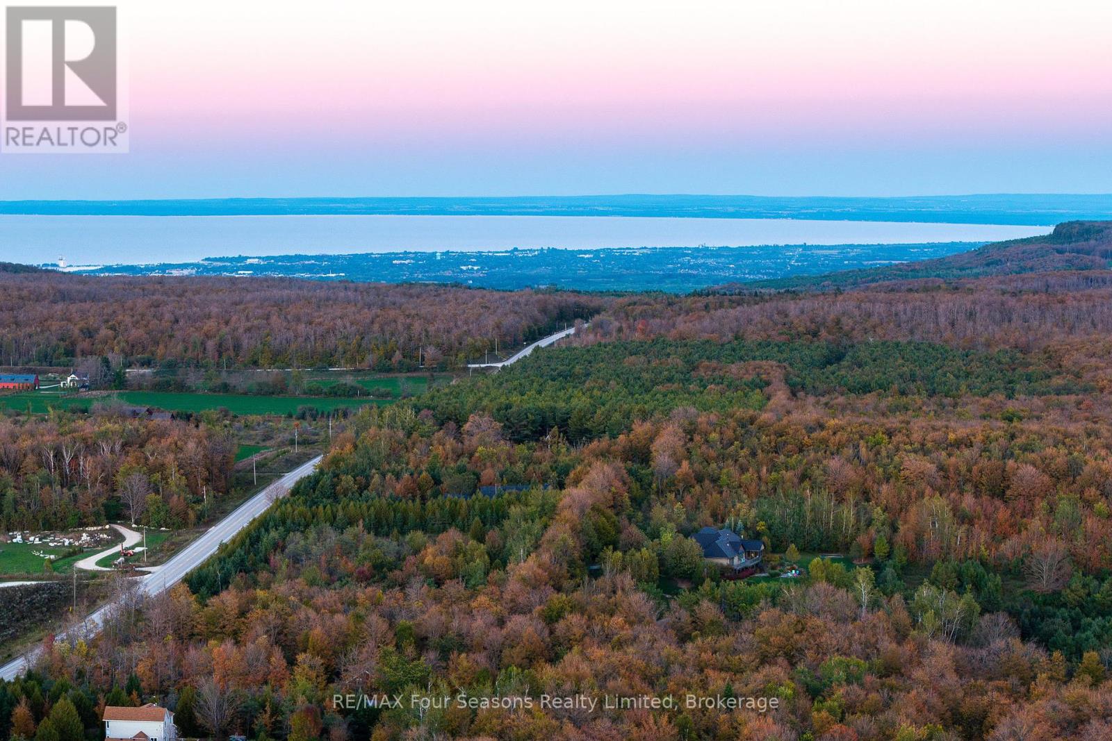 589108 Grey Road 19, Blue Mountains, Ontario  N0H 2E0 - Photo 45 - X12443335