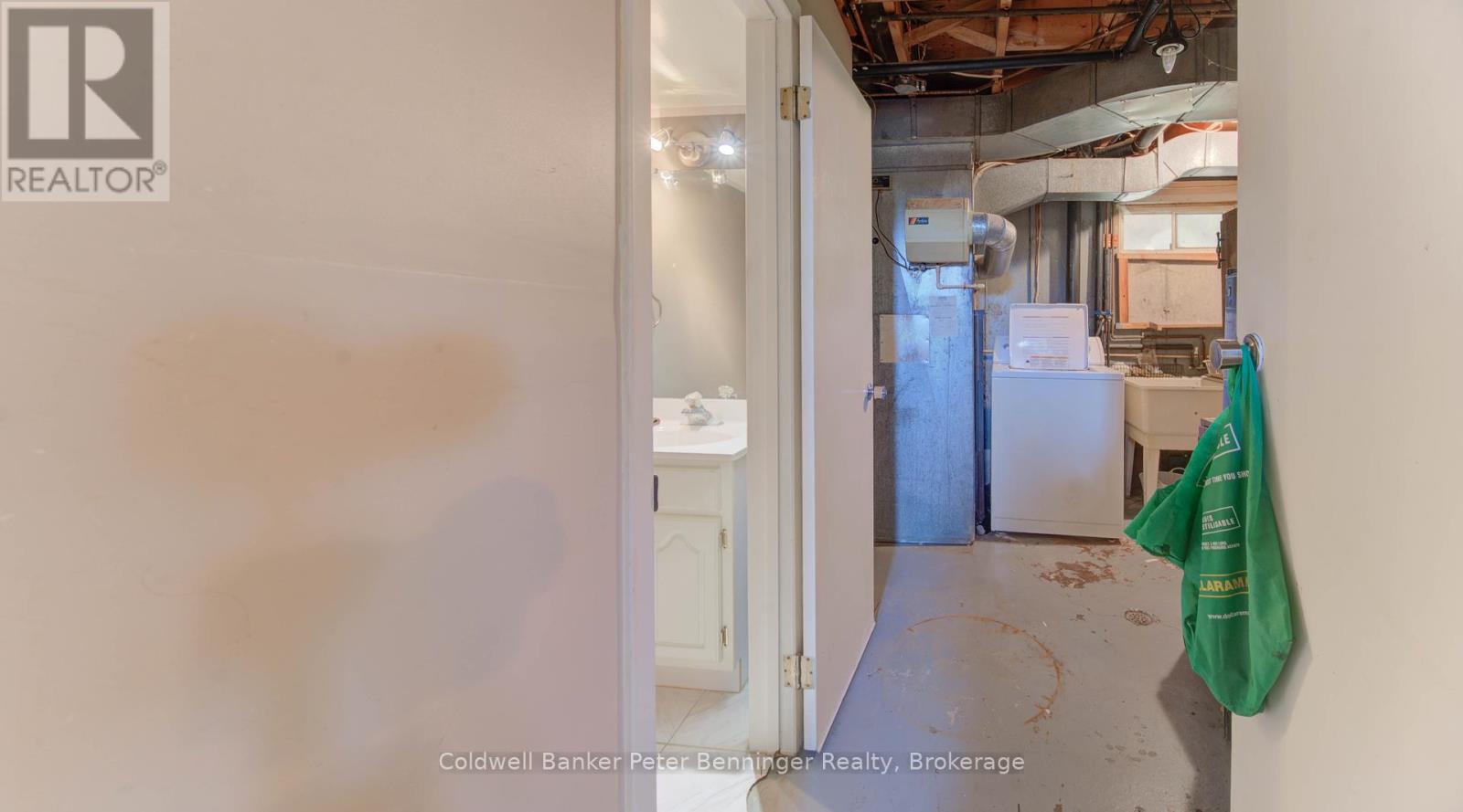 539 Pioneer Drive, Kitchener, Ontario  N2P 1P3 - Photo 31 - X12443355
