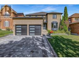 36 NELSON CIRCLE, Newmarket, Ontario