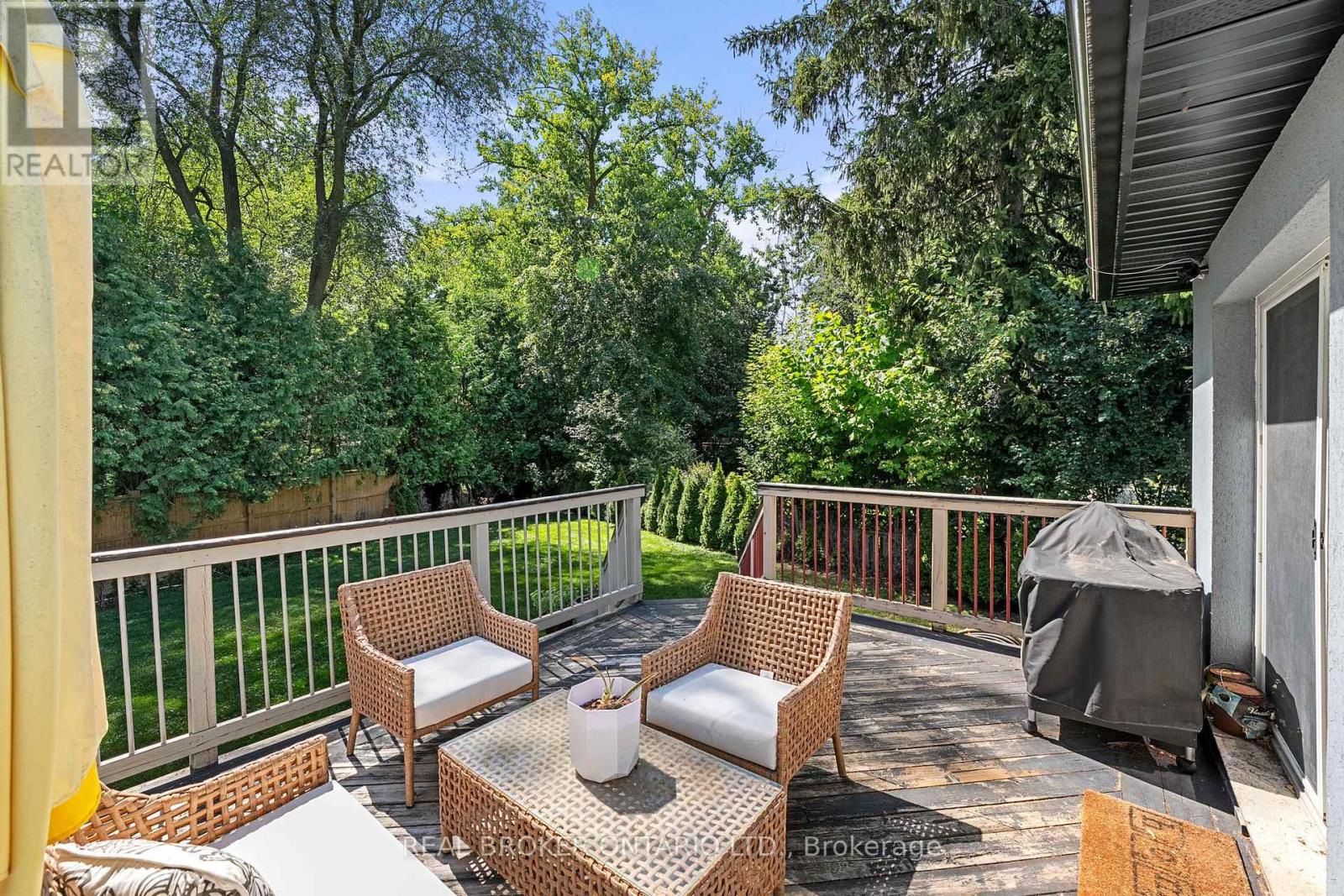 240 Rosemar Gardens, Richmond Hill (Mill Pond), Ontario  L4C 3Z9 - Photo 30 - N12443134