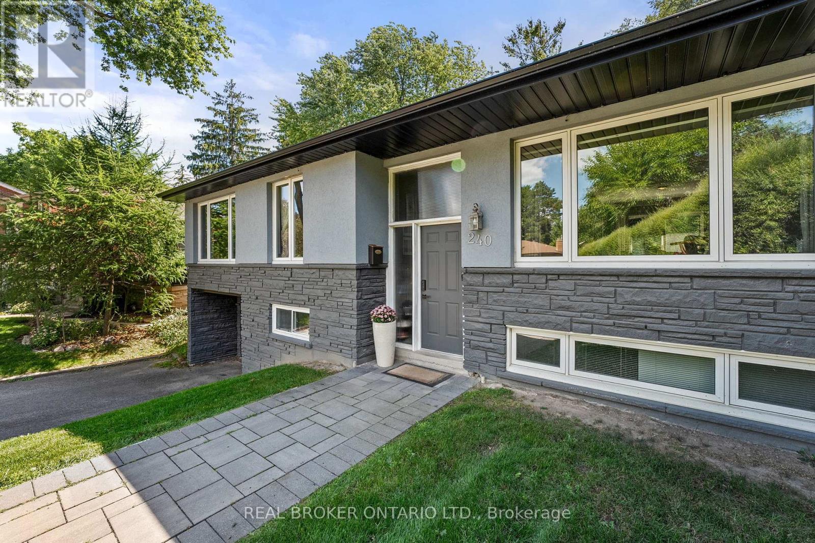 240 Rosemar Gardens, Richmond Hill (Mill Pond), Ontario  L4C 3Z9 - Photo 35 - N12443134