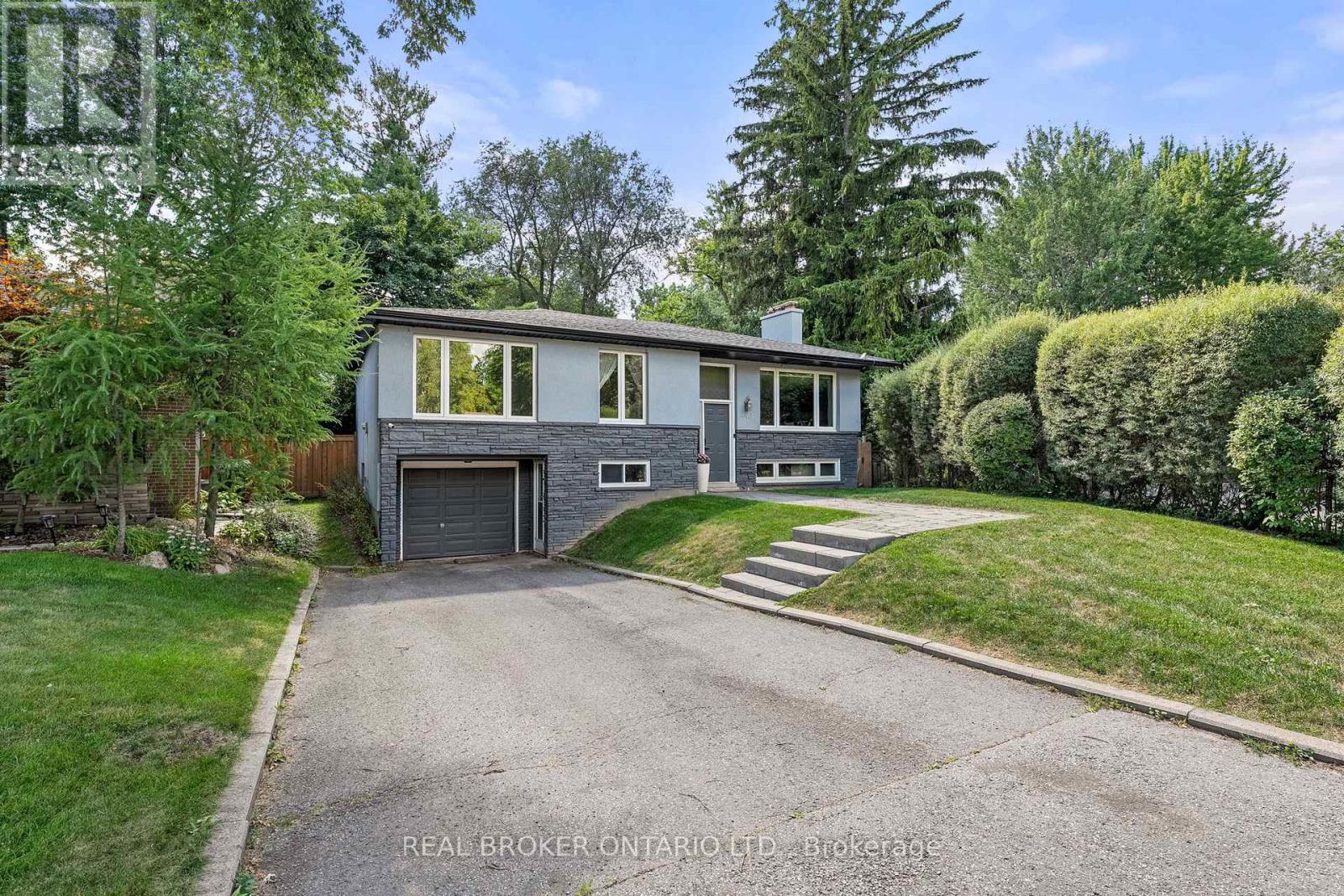 240 Rosemar Gardens, Richmond Hill (Mill Pond), Ontario  L4C 3Z9 - Photo 37 - N12443134