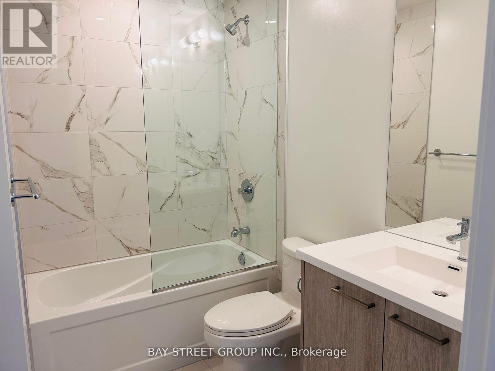 1516 - 28 Interchange Way, Vaughan, Ontario  L4K 0P8 - Photo 6 - N12443141