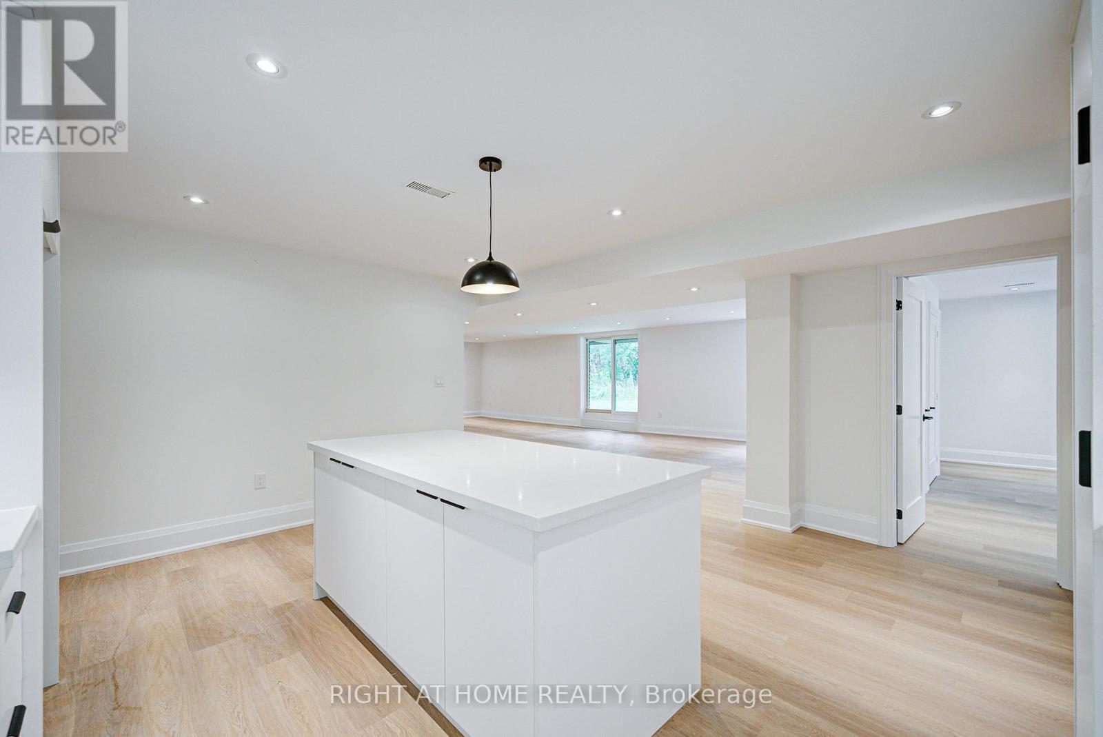 26375 Woodbine Avenue, Georgina (Historic Lakeshore Communities), Ontario  L4P 3E9 - Photo 24 - N12443178