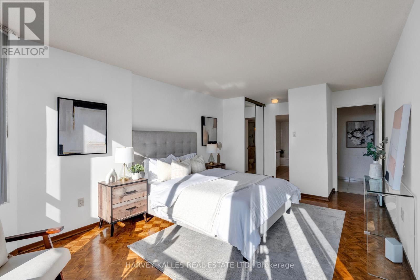 1411 - 7440 Bathurst Street, Vaughan (Brownridge), Ontario  L4J 7K8 - Photo 32 - N12443188