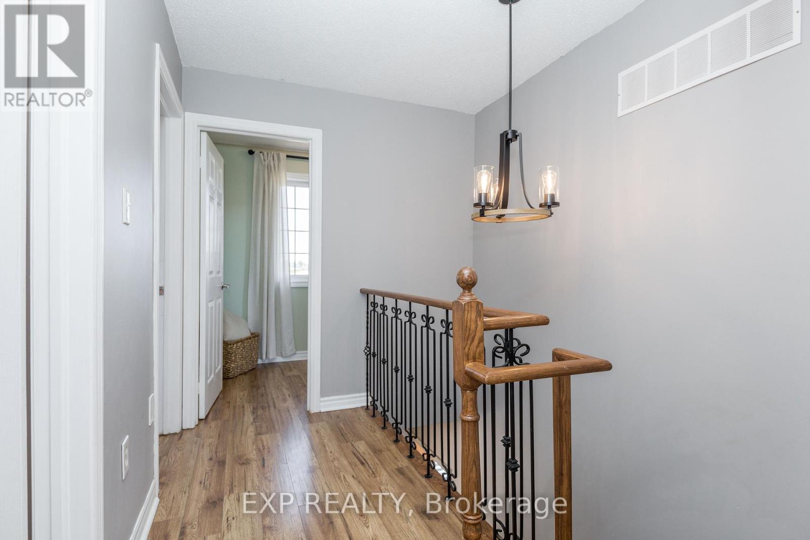 314 Country Lane, Barrie (Painswick South), Ontario  L4N 5Z6 - Photo 21 - S12443166