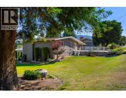 1801 2 Avenue SE, salmon arm, British Columbia