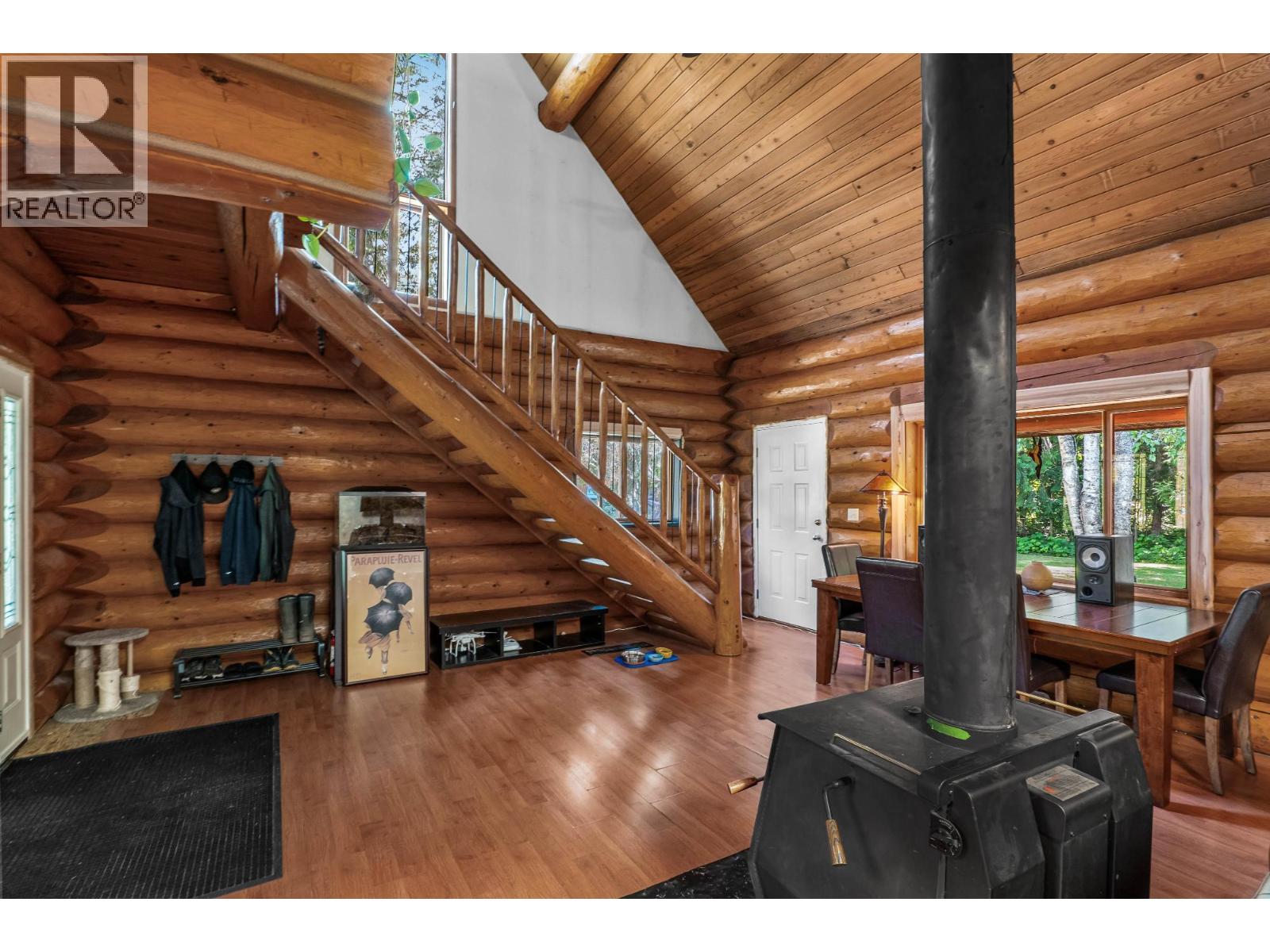 6041 Creek Side Road, Barriere, British Columbia  V0E 1E0 - Photo 4 - 10337766