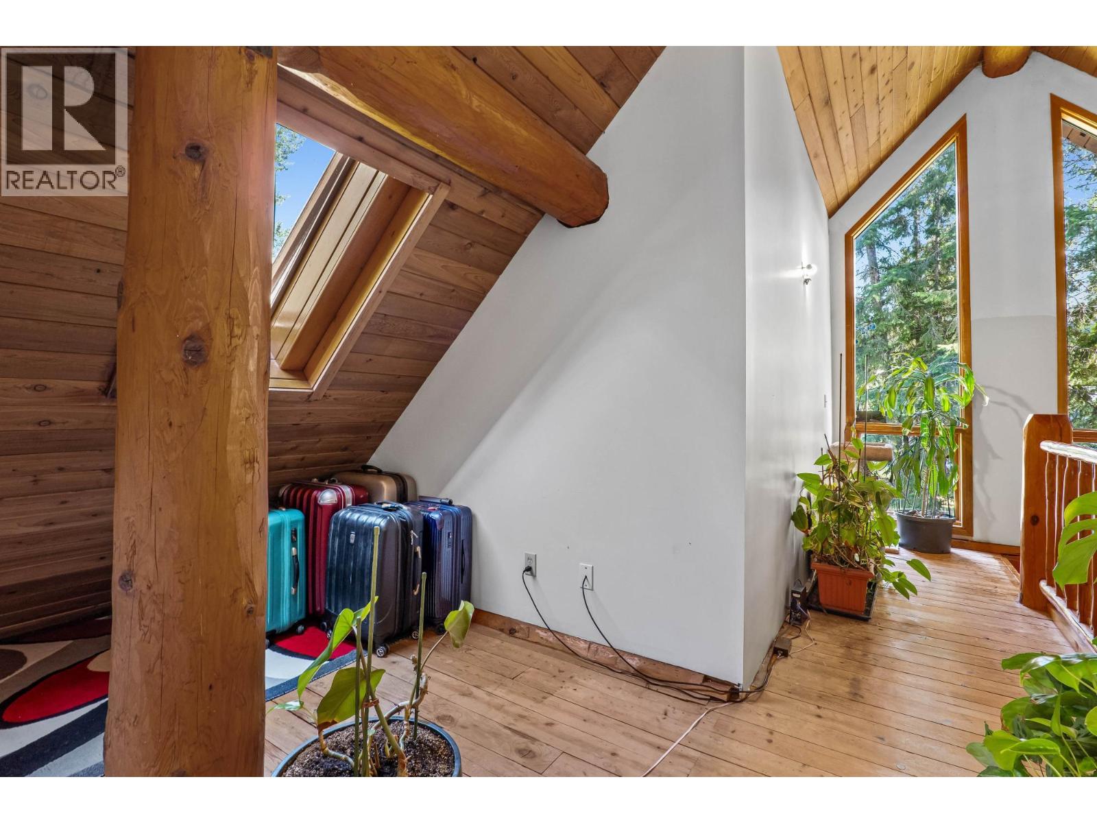 6041 Creek Side Road, Barriere, British Columbia  V0E 1E0 - Photo 13 - 10337766