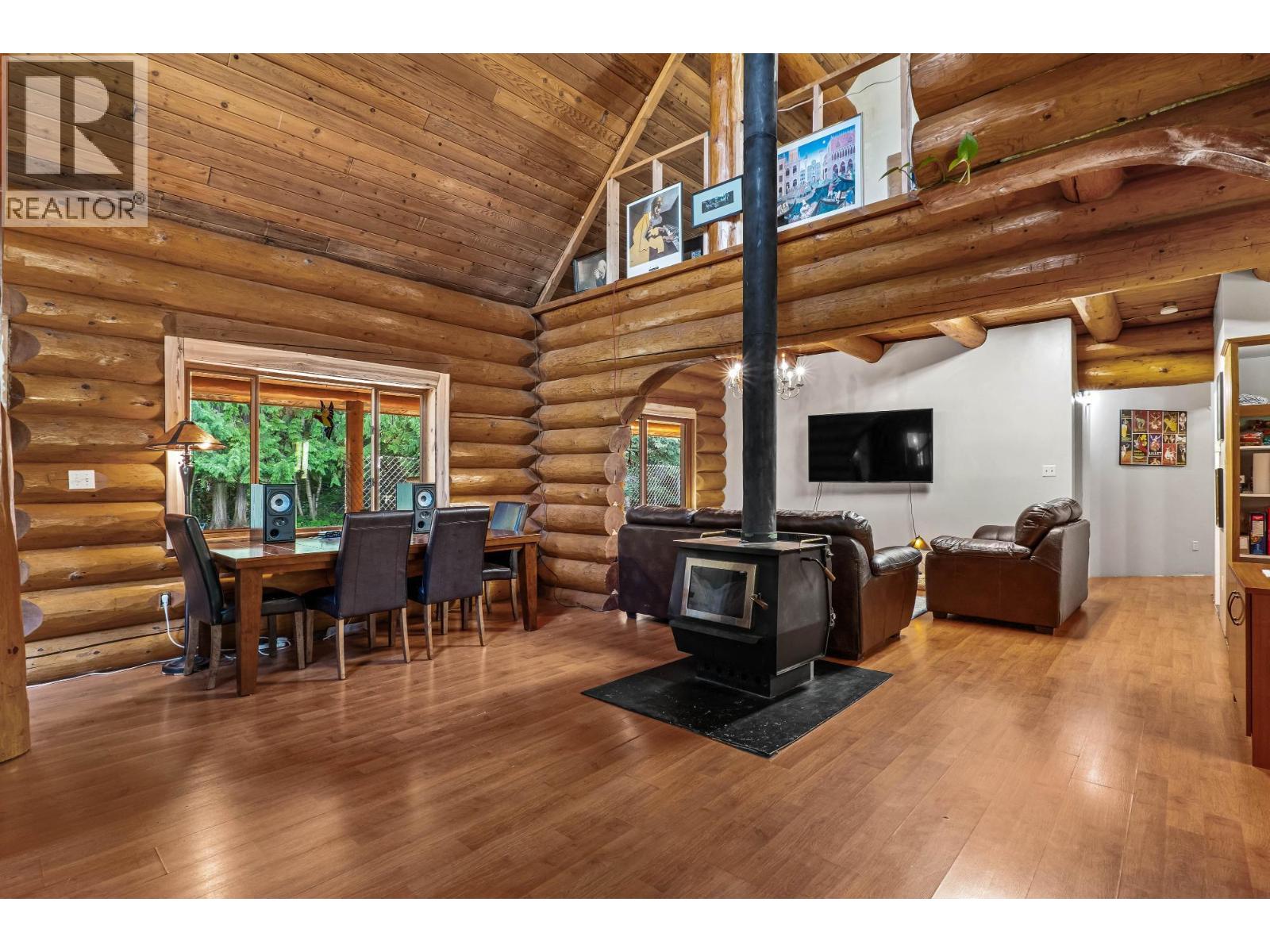 6041 Creek Side Road, Barriere, British Columbia  V0E 1E0 - Photo 5 - 10337766