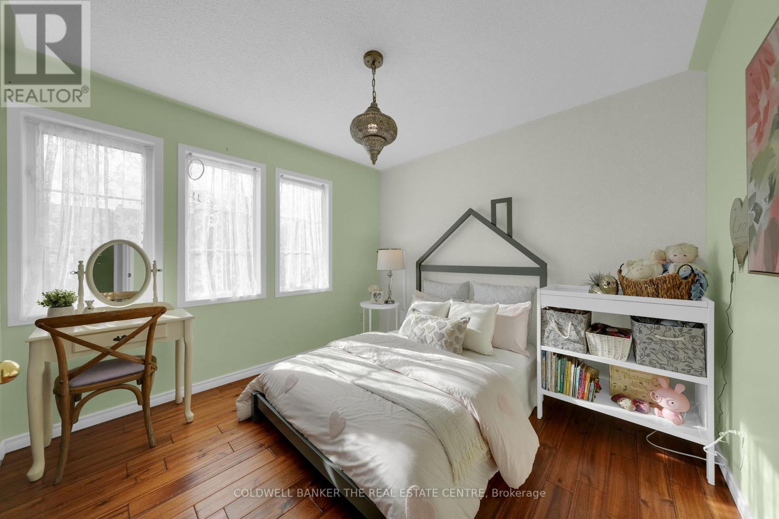 1 Mcgahey Street, New Tecumseth (Tottenham), Ontario  L0G 1W0 - Photo 20 - N12442441
