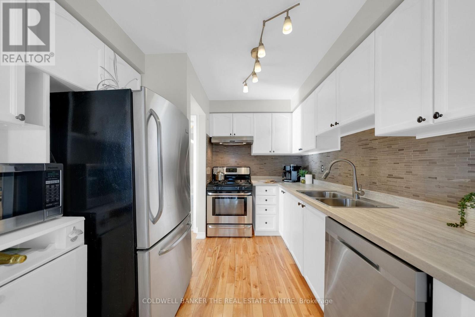 1 Mcgahey Street, New Tecumseth (Tottenham), Ontario  L0G 1W0 - Photo 14 - N12442441