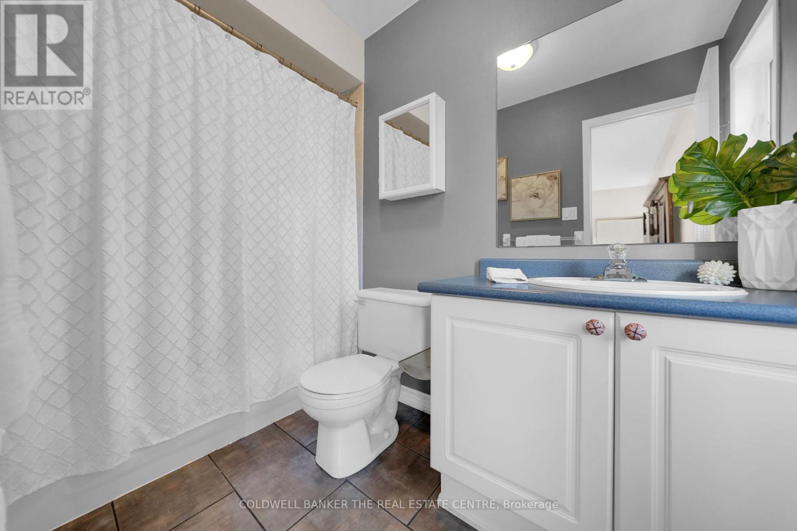 1 Mcgahey Street, New Tecumseth (Tottenham), Ontario  L0G 1W0 - Photo 19 - N12442441