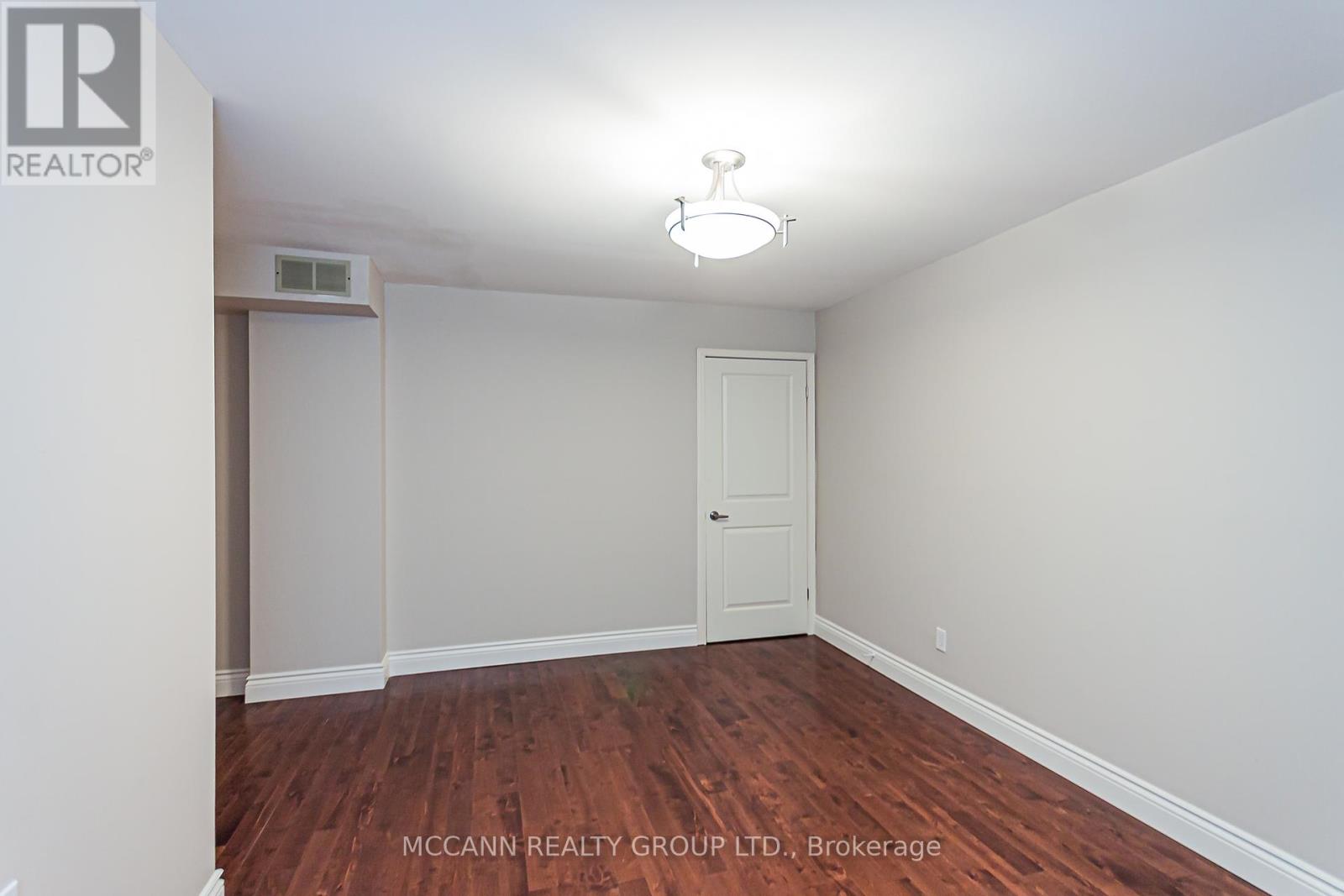 5 - 3317 Yonge Street, Toronto, Ontario  M4N 2L9 - Photo 4 - C12438660