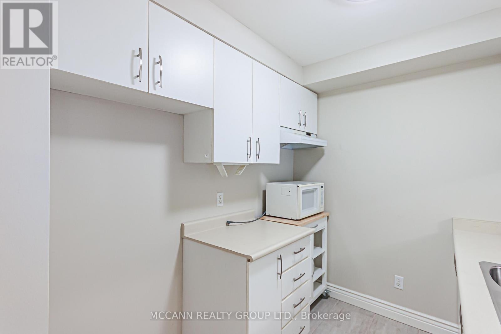 5 - 3317 Yonge Street, Toronto, Ontario  M4N 2L9 - Photo 13 - C12438660